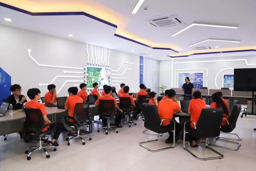 Chính sách quốc gia và chân dung lao động số: