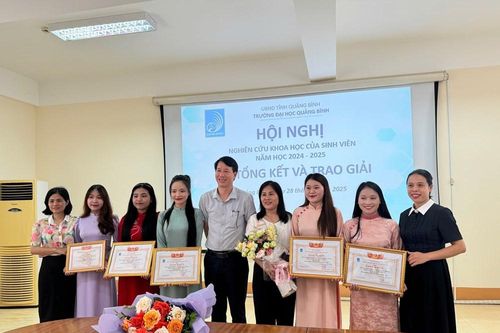 Đề tài của sinh viên người Rục vào chung khảo Giải thưởng Khoa học-Công nghệ
