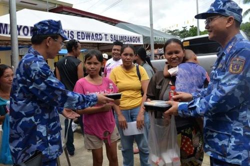 Cảnh sát biển Việt Nam hỗ trợ, khắc phục hậu quả động đất tại Philippines