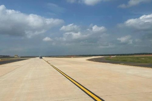 Lâm Đồng tham vấn bộ, ngành để đấu thầu hạng mục dân dụng sân bay Phan Thiết