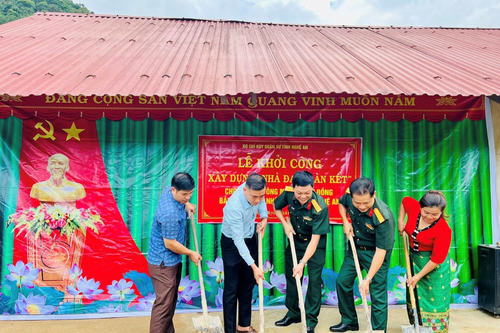 Nghệ An: Khởi công xây nhà tặng gia đình khó khăn khu vực biên giới