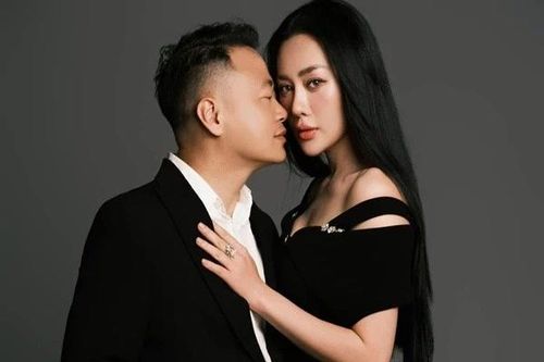 Hôn nhân gây chú ý của Shark Bình - Phương Oanh