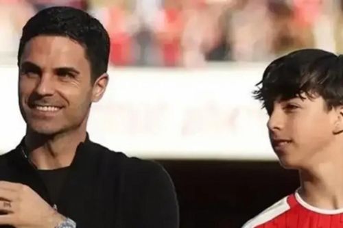 Con trai HLV Mikel Arteta tỏa sáng ở đội U17 Arsenal
