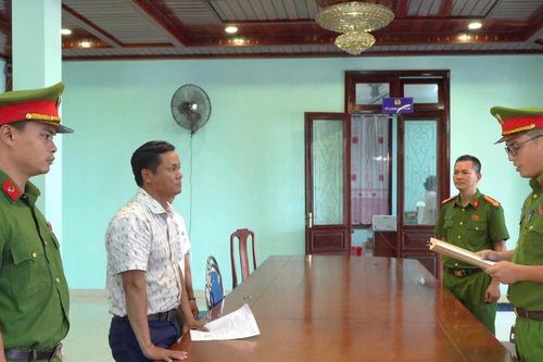 Huế: Bắt 2 đối tượng có hành vi nhận hối lộ
