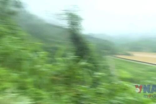 Cận cảnh điểm nứt vỡ tại đập thủy điện Bắc Khê-Lạng Sơn