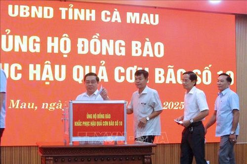 Sẻ chia cùng đồng bào bị ảnh hưởng bởi thiên tai
