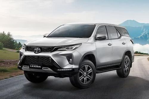 Toyota Fortuner có thêm phiên bản mới, giá từ 1,005 tỷ đồng