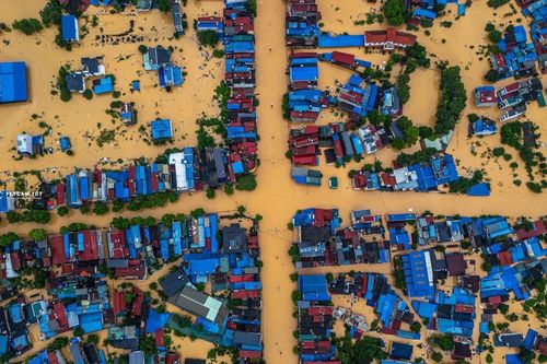 Khung cảnh chưa từng thấy: Thái Nguyên ngập sâu, lũ vượt mốc lịch sử