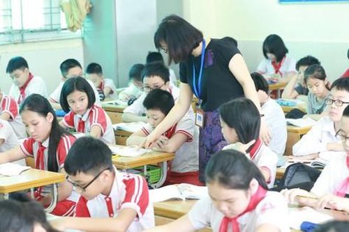 Hà Nội: Tuyệt đối không để xảy ra tình trạng 'lạm thu' đầu năm học