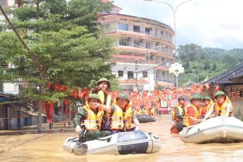 Phó Thủ tướng Chính phủ Trần Hồng Hà kiểm tra công tác khắc phục bão lũ tại Cao Bằng