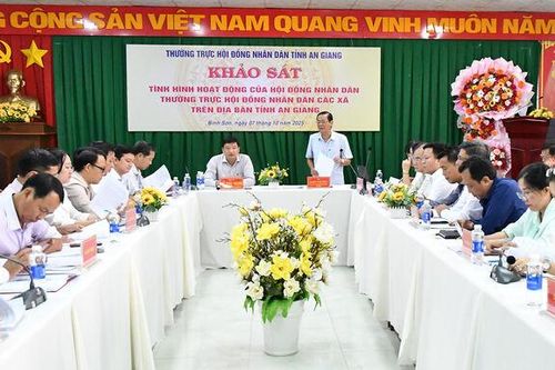 Đoàn khảo sát của HĐND tỉnh An Giang làm việc với HĐND 9 xã