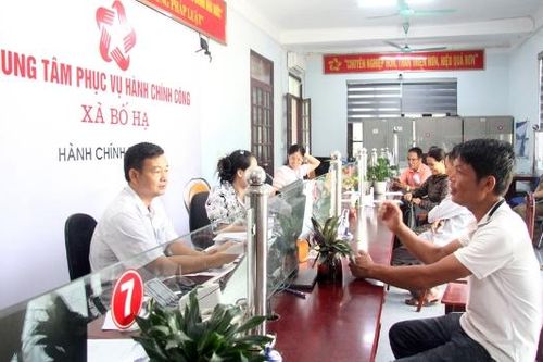 Không tiếp nhận hồ sơ giấy 25 dịch vụ công thiết yếu: Tăng tính minh bạch, nâng chất lượng phục vụ người dân