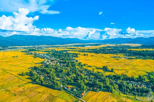 Đẩy mạnh thu hút khách du lịch qua Cửa khẩu quốc tế Tây Trang