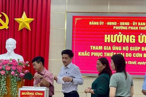Phường Phan Thiết đóng góp gần 224 triệu đồng hướng về vùng bão, lũ