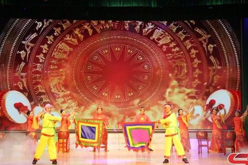 Mái nhà chung của những người yêu dân ca chèo, hát văn