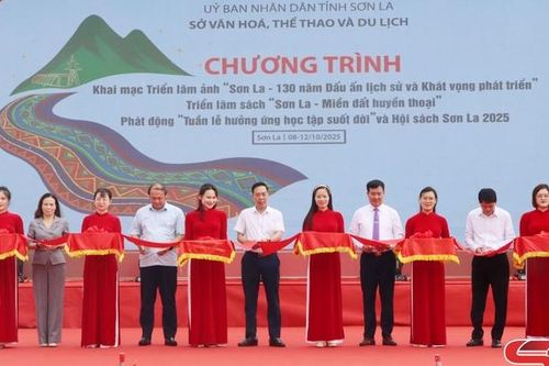 Triển lãm 'Sơn La - 130 năm Dấu ấn lịch sử và Khát vọng phát triển'