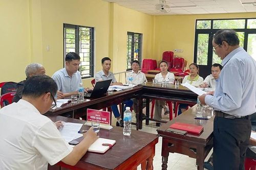 Bám sát cơ sở, lắng nghe dân nói