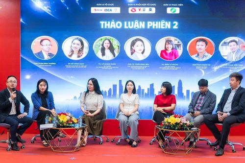 Phát triển giảng viên kinh tế số: Chìa khóa nâng cao chất lượng nhân lực thương mại điện tử