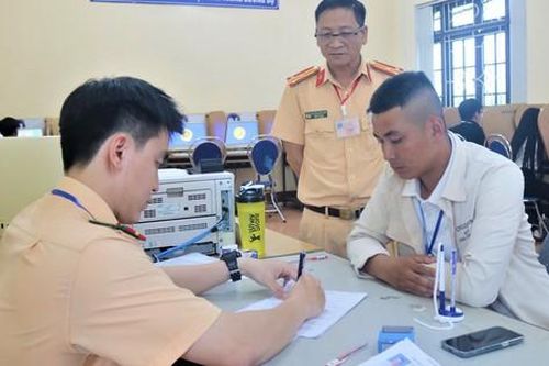Huế: Kiến nghị tháo gỡ một số vướng mắc trong đào tạo lái xe