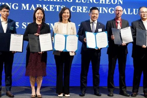 Standard Chartered thúc đẩy hợp tác trong hành lang thương mại Hồng Kông – Việt Nam