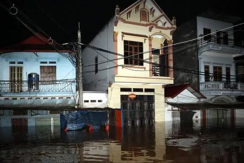 Nhiều xã ở Lạng Sơn vẫn ngập sâu