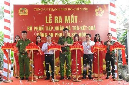 Công an TPHCM: Đồng loạt ra mắt, đưa vào vận hành Bộ phận Một cửa tại Công an các phường, xã