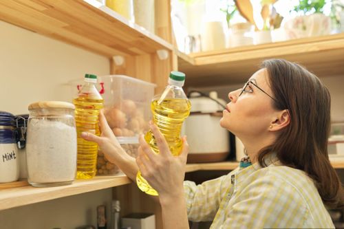 Dầu ăn hết hạn dùng được không?