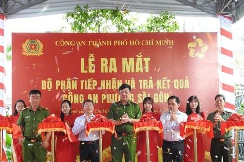 Công an TP Hồ Chí Minh chính thức vận hành bộ phận một cửa tại cấp xã, phường