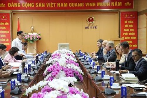 Thứ trưởng Bộ Y tế Nguyễn Thị Liên Hương tiếp, làm việc với đoàn công tác Quỹ Toàn cầu
