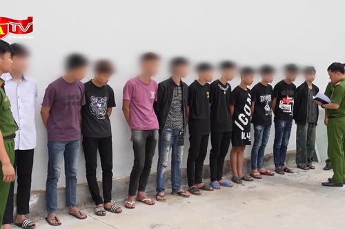 Đi xem múa lân Trung thu, 11 thanh thiếu niên 'hỗn chiến' khiến 1 người trọng thương