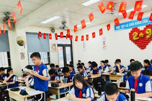 Hà Nội không còn trường học bị ngập do mưa bão