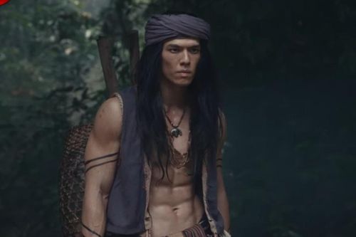 'Quỷ ăn tạng' bất ngờ dẫn đầu phòng vé Việt
