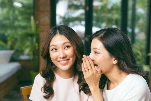 Làm sao để giữ tâm bình lặng trước những lời thị phi?