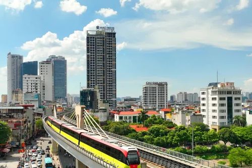 Tiếp tục phát triển hạ tầng giao thông đi trước mở đường