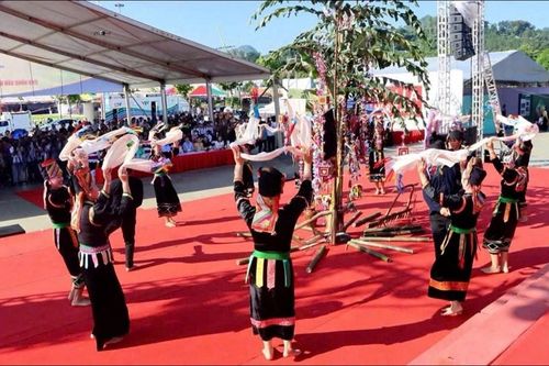 Lễ hội 'Pang A'- nét văn hóa, tín ngưỡng độc đáo của người La Ha