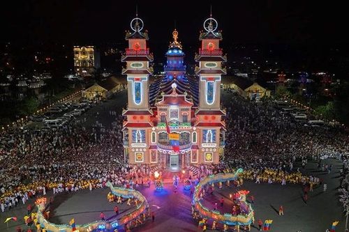 Một thế kỷ Hội yến Diêu Trì Cung
