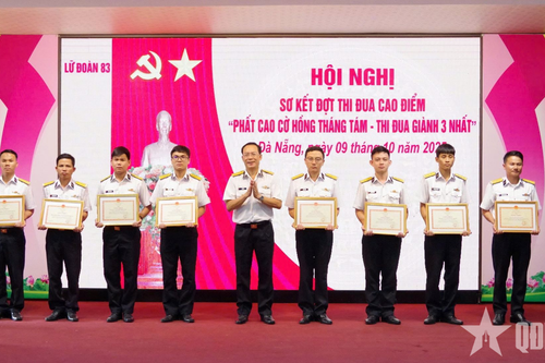 Lữ đoàn 83 (Quân chủng Hải quân) sơ kết đợt thi đua 'Phất cao cờ hồng Tháng Tám - Thi đua giành 3 nhất'