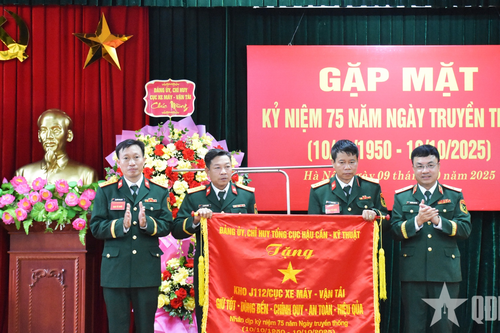 Kho J112 gặp mặt kỷ niệm 75 năm Ngày truyền thống
