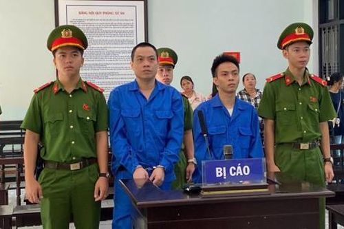 Cặp đôi mua bán ma túy lãnh án