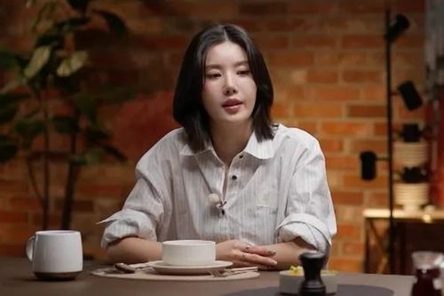 'Nữ thần waterbomb' Kwon Eun Bi giàu có ra sao?