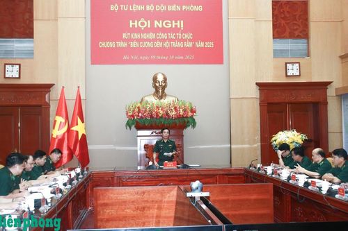 Rút kinh nghiệm công tác tổ chức Chương trình 'Biên cương - Đêm hội trăng rằm' năm 2025