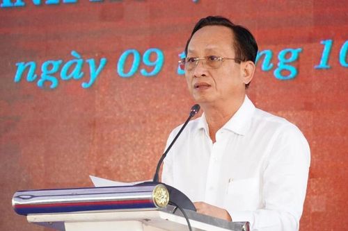 Chủ tịch HĐND tỉnh Cà Mau: 'Người già cũng quen với chuyển đổi số'