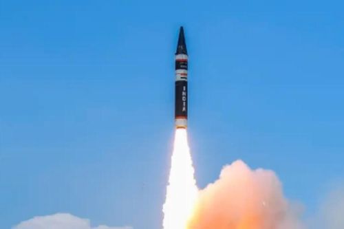 Tên lửa Agni-Prime tầm bắn 2.000km, tốc độ Mach 8, đầu đạn 1.000kg, công nghệ phóng từ tàu hỏa