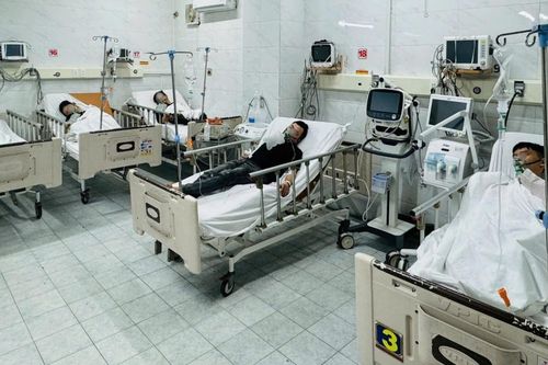 5 người gục trên sàn khi ăn tiệc trong phòng kín tại nhà hàng ở TPHCM