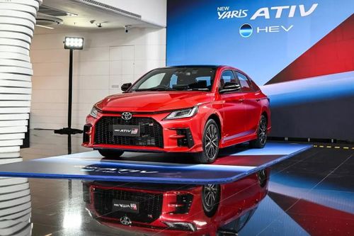 Toyota Vios GRS phiên bản hybrid có mức tiêu thụ nhiên liệu ra sao?