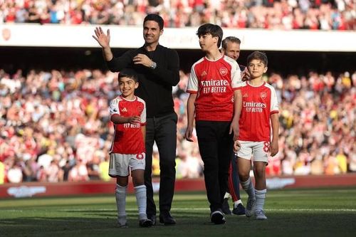 Con trai HLV Mikel Arteta ra mắt đội trẻ Arsenal