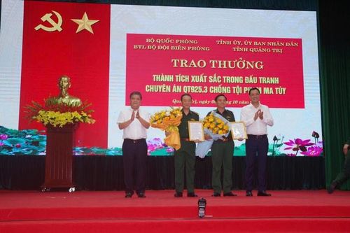 Khen thưởng ban chuyên án bắt giữ nửa tấn ma túy tại biên giới
