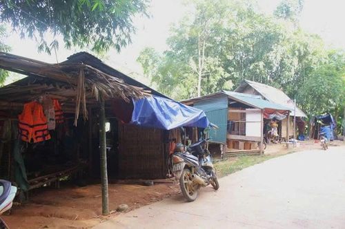 Người dân khu vực có nguy cơ sạt lở mong mỏi được bố trí tái định cư