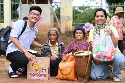 Những tấm lòng thiện nguyện không mỏi mệt