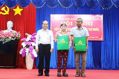 Đại biểu Quốc hội tỉnh An Giang tiếp xúc cử tri 6 xã, phường